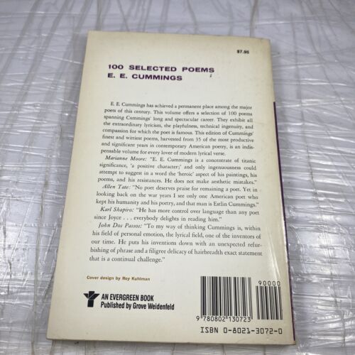 100 Selected Poems by E.E. Cummings Poetry Paperback Vintage Grove Press, Inc.