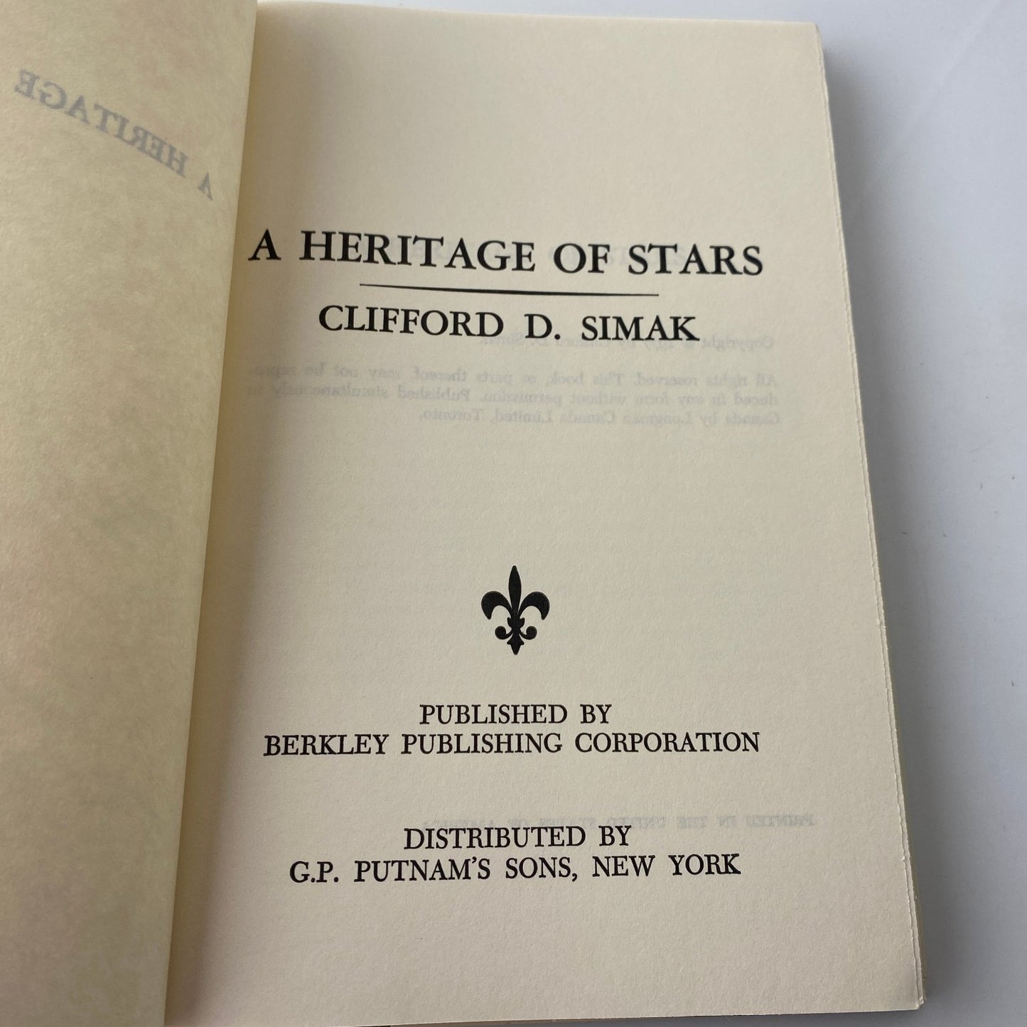 A Heritage of Stars Clifford D. Simak 1977 Book Club Edition Sci-Fi Berkley
