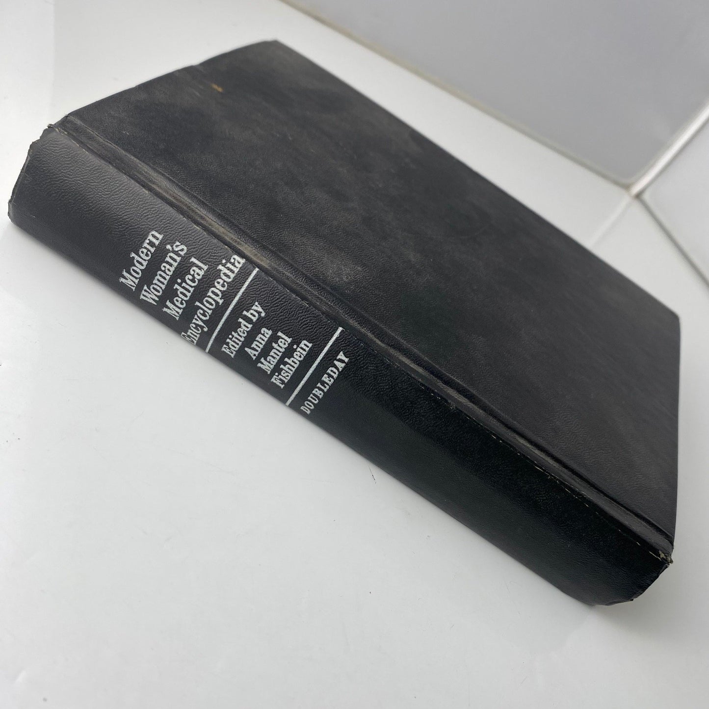 Modern Woman's Medical Encyclopedia Fishbein 1966 Illustrated Doubleday