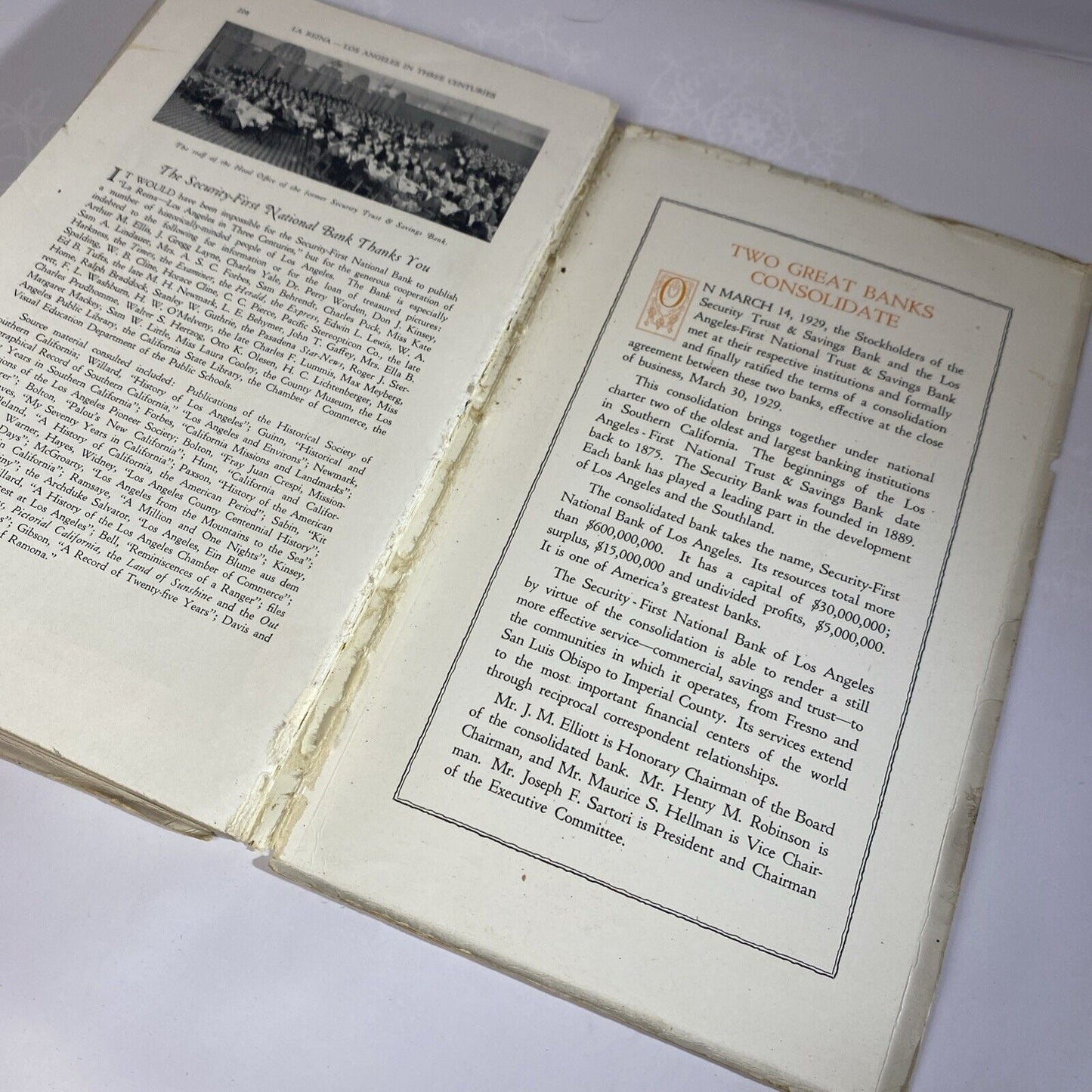 La Reina Los Angeles California Historical Photos History Book, 1932 Paperback