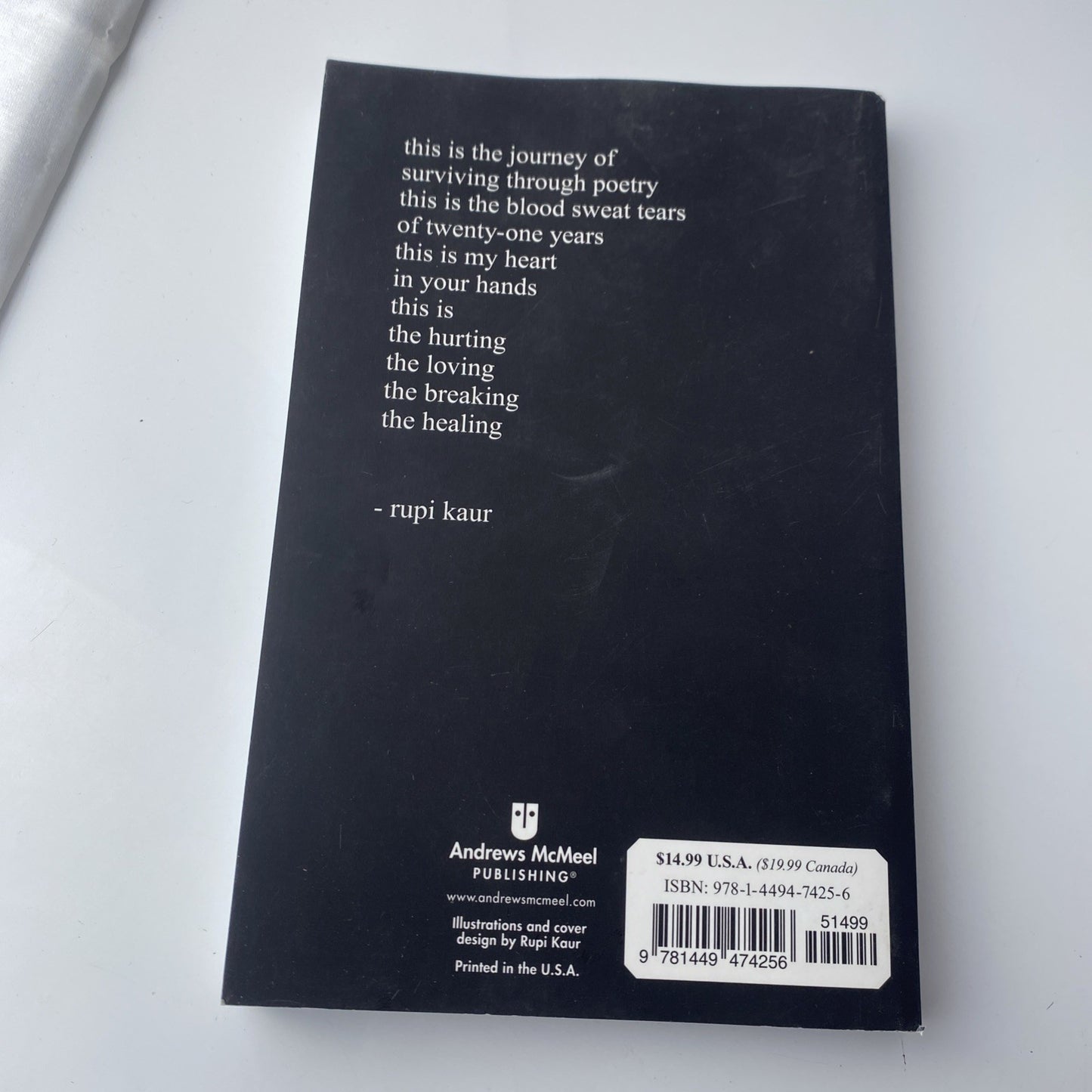 Milk and Honey - Paperback By Kaur, Rupi - GOOD Poetry Healing With Word