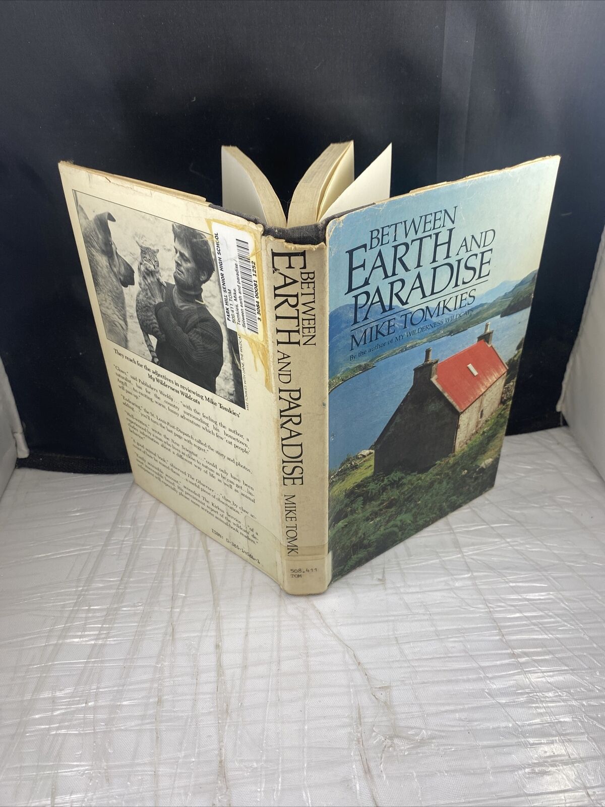 Between Earth and Paradise Mike Tomkies c1981 Rare Vintage Travel Nature Book