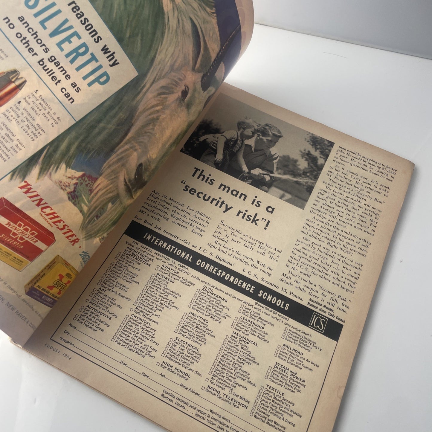 ARGOSY THE COMPLETE MEN'S MAGAZINE AUGUST 1958