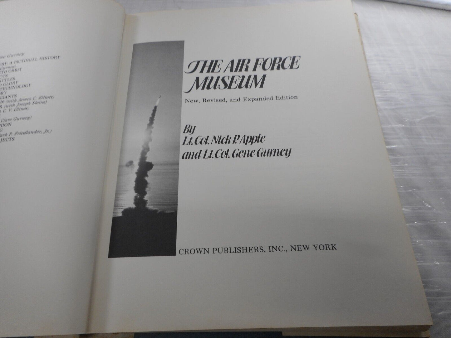 1978 The Air Force Museum 1978 edition by Nick Apple/ Gurney Good condition