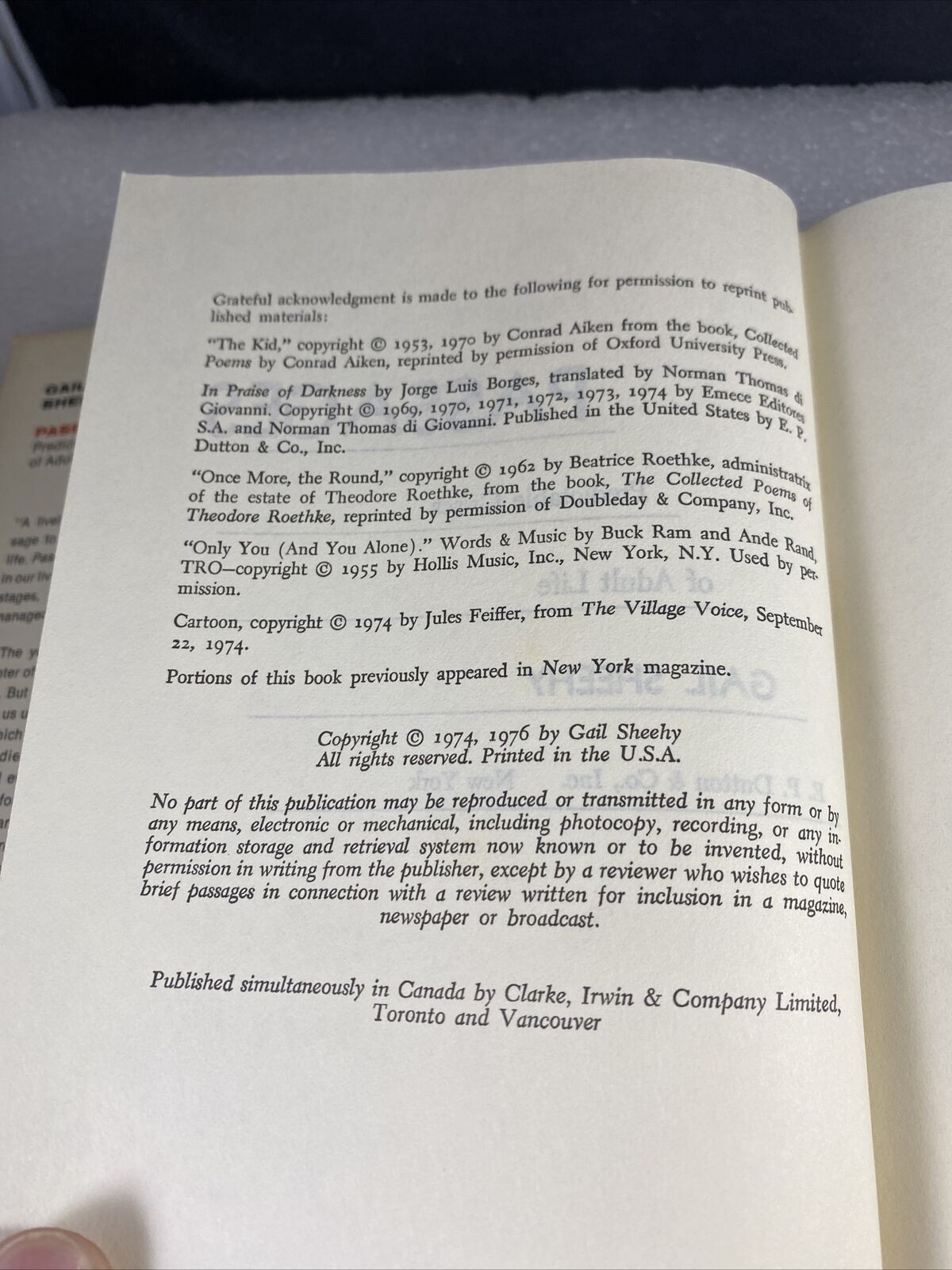 Passages : Predictable Crises Adult - Gail Sheehy 1976 Vintage 70s Nonfiction