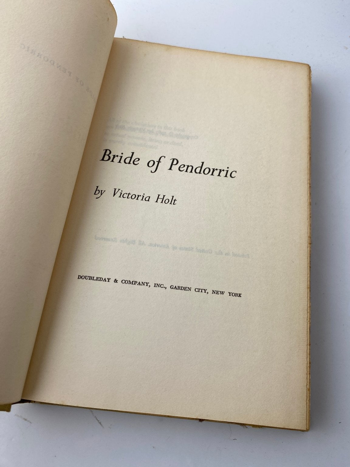 Bride of Pendorric Victoria Holt 1963 Book Club Edition Doubleday