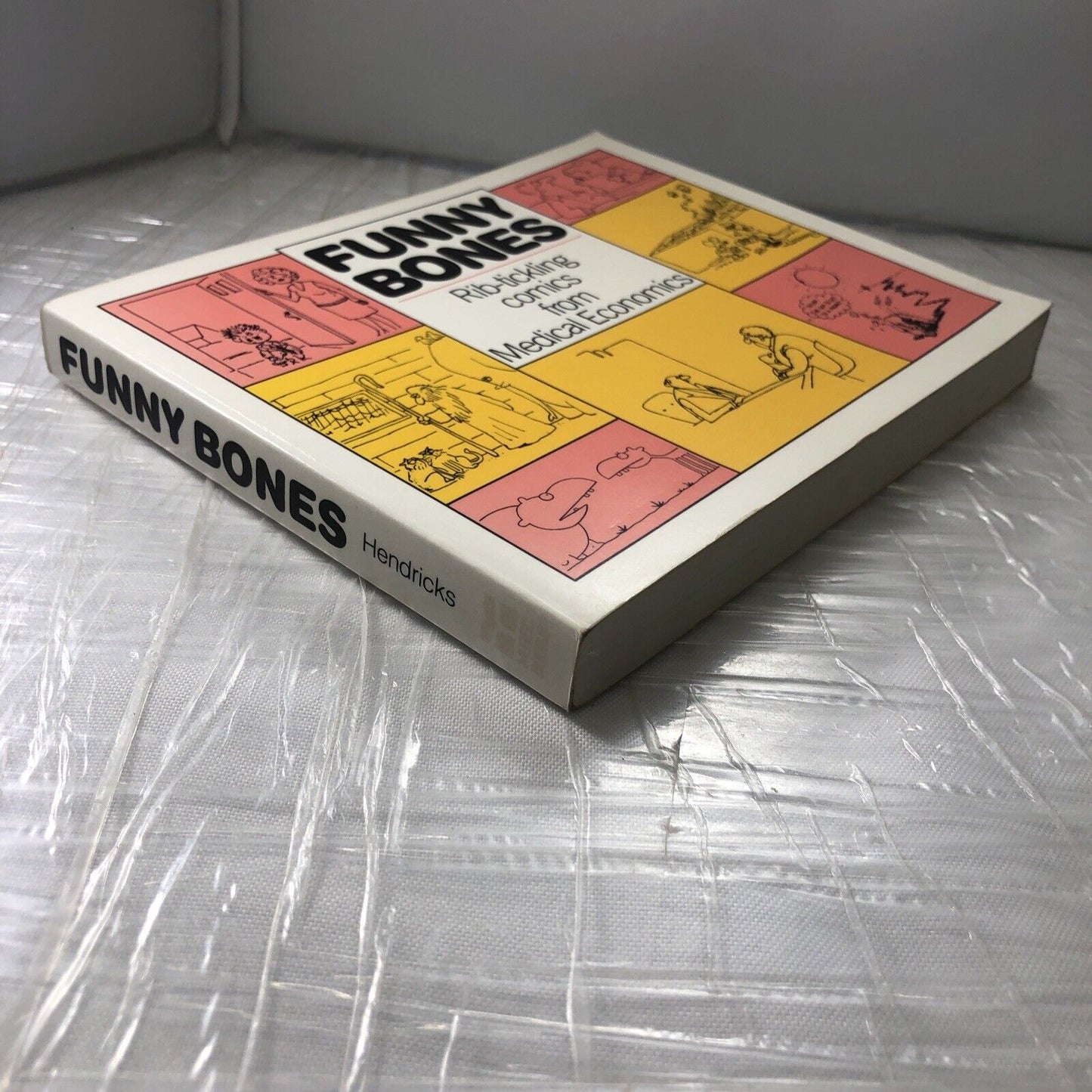 FUNNY BONES Medical Economics CARTOON COLLECTION 1988 1st PRINTING TPB Paperback