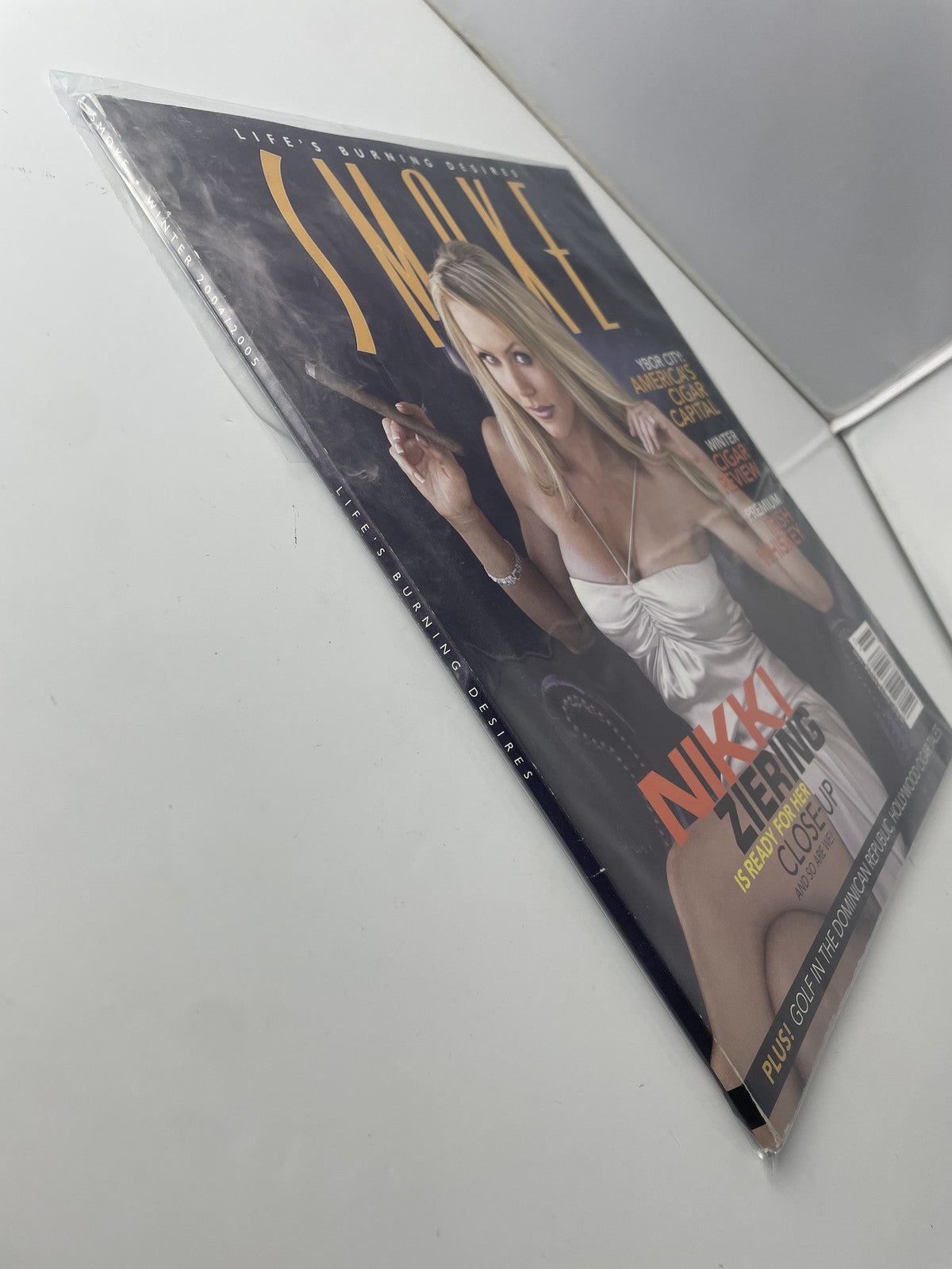 Vintage Smoke Magazine Winter 2004 2005 Nikki Ziering Cigar Review Whiskey