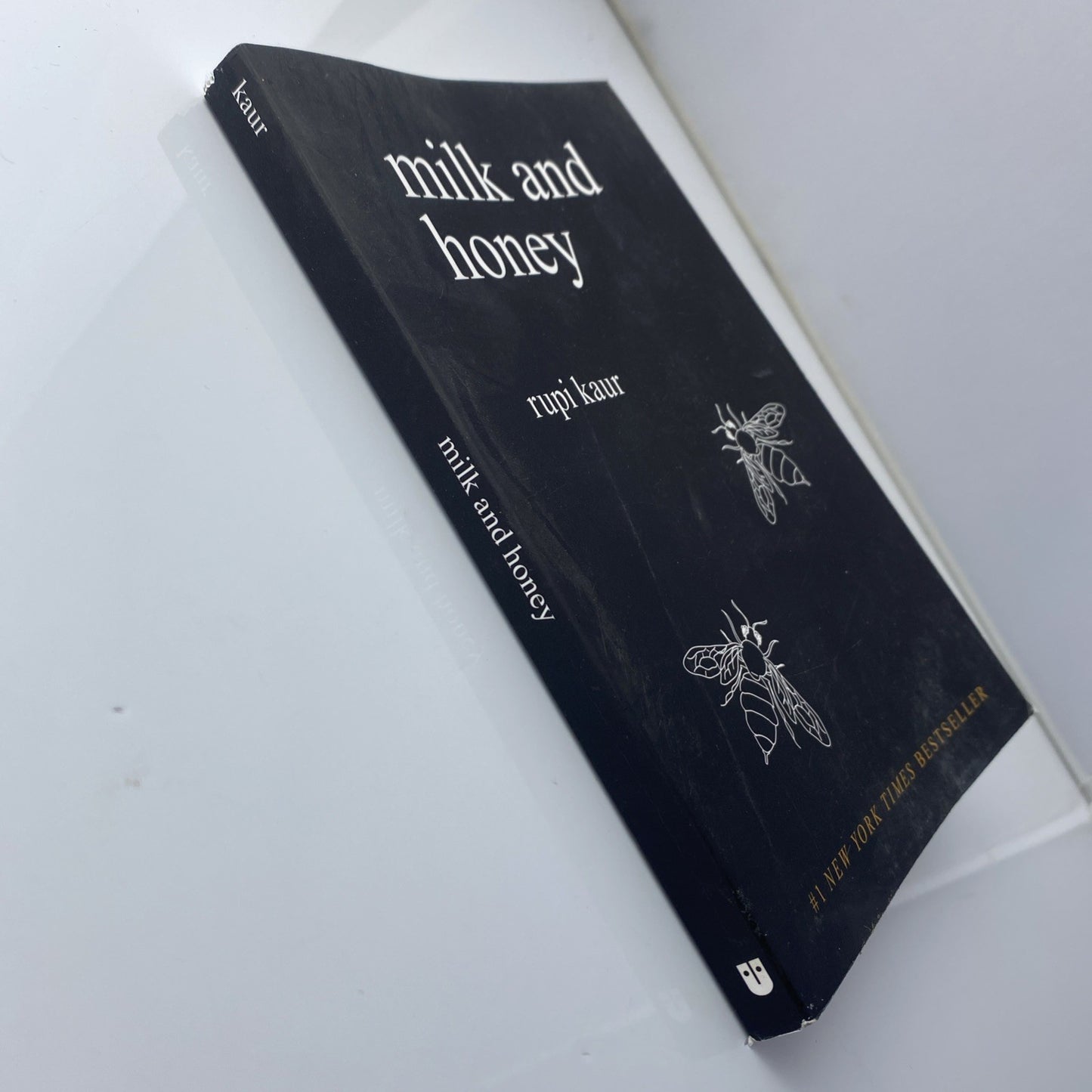Milk and Honey - Paperback By Kaur, Rupi - GOOD Poetry Healing With Word