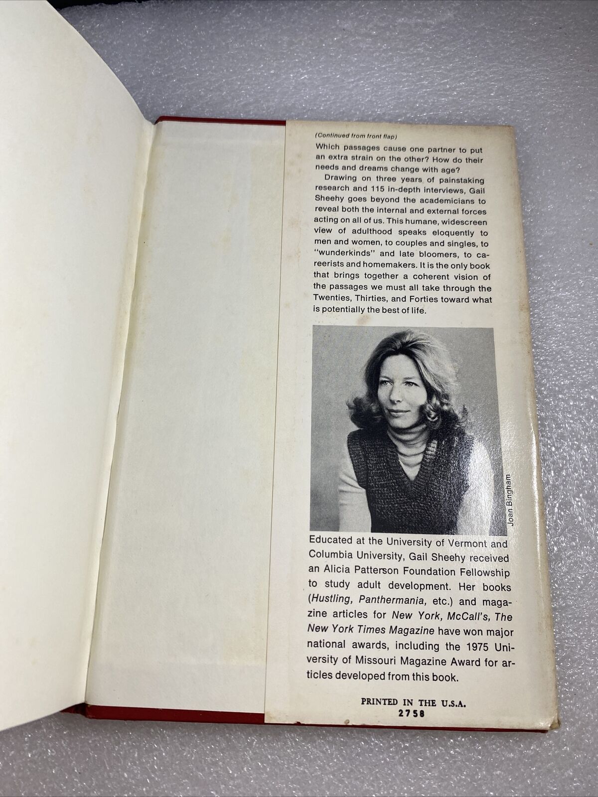 Passages : Predictable Crises Adult - Gail Sheehy 1976 Vintage 70s Nonfiction