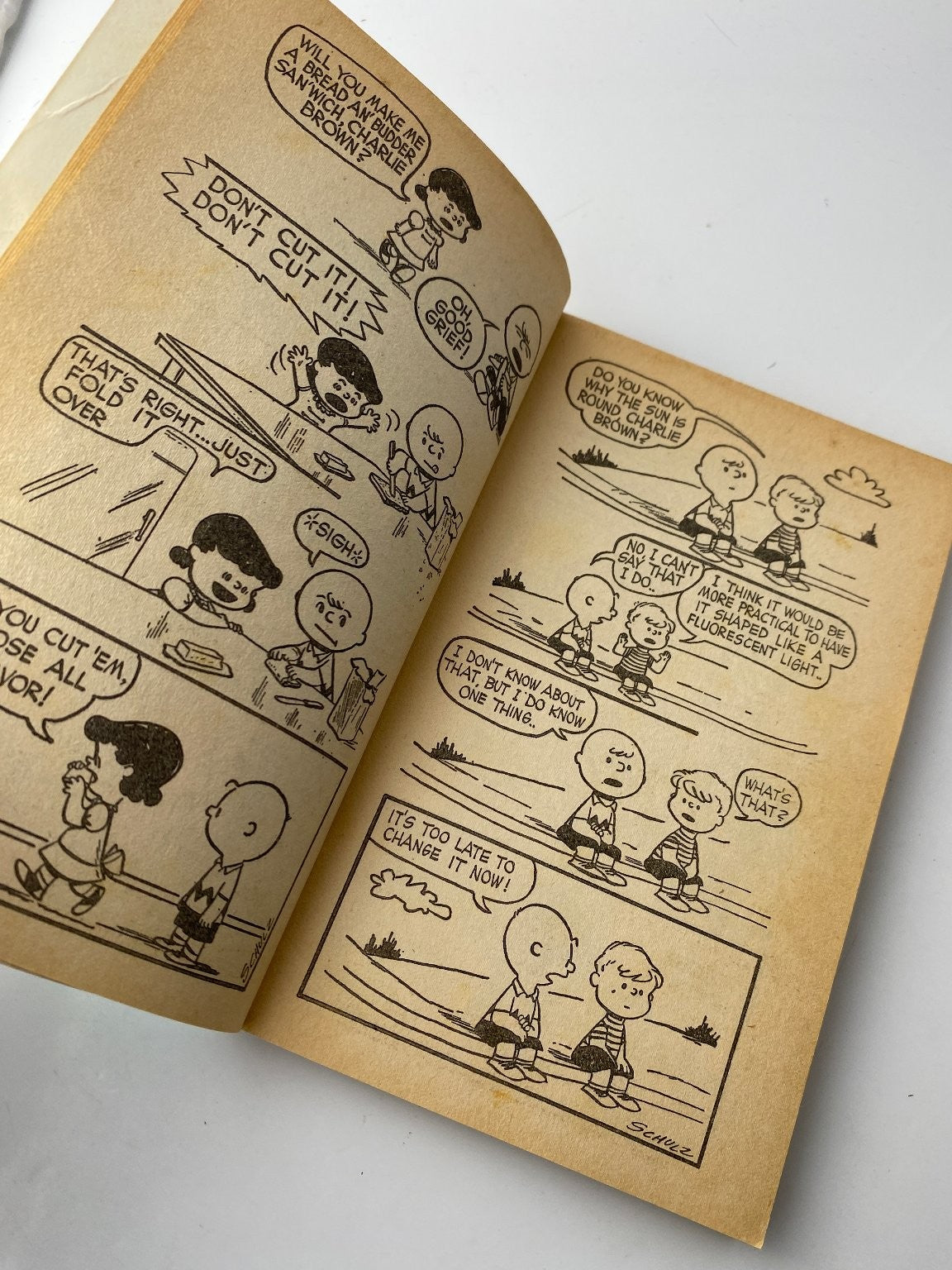 The Wonderful World of Peanuts by Charles M. Schulz 1971 Illustrated