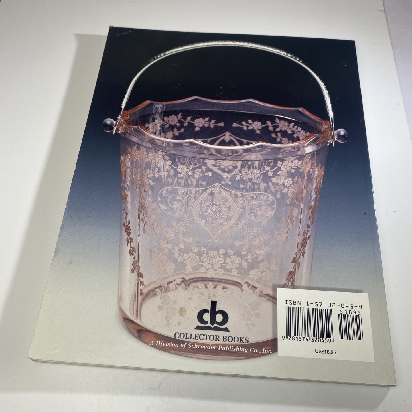 Florences Glassware Pattern Identification Guide by Gene Florence and Cathy Flo…