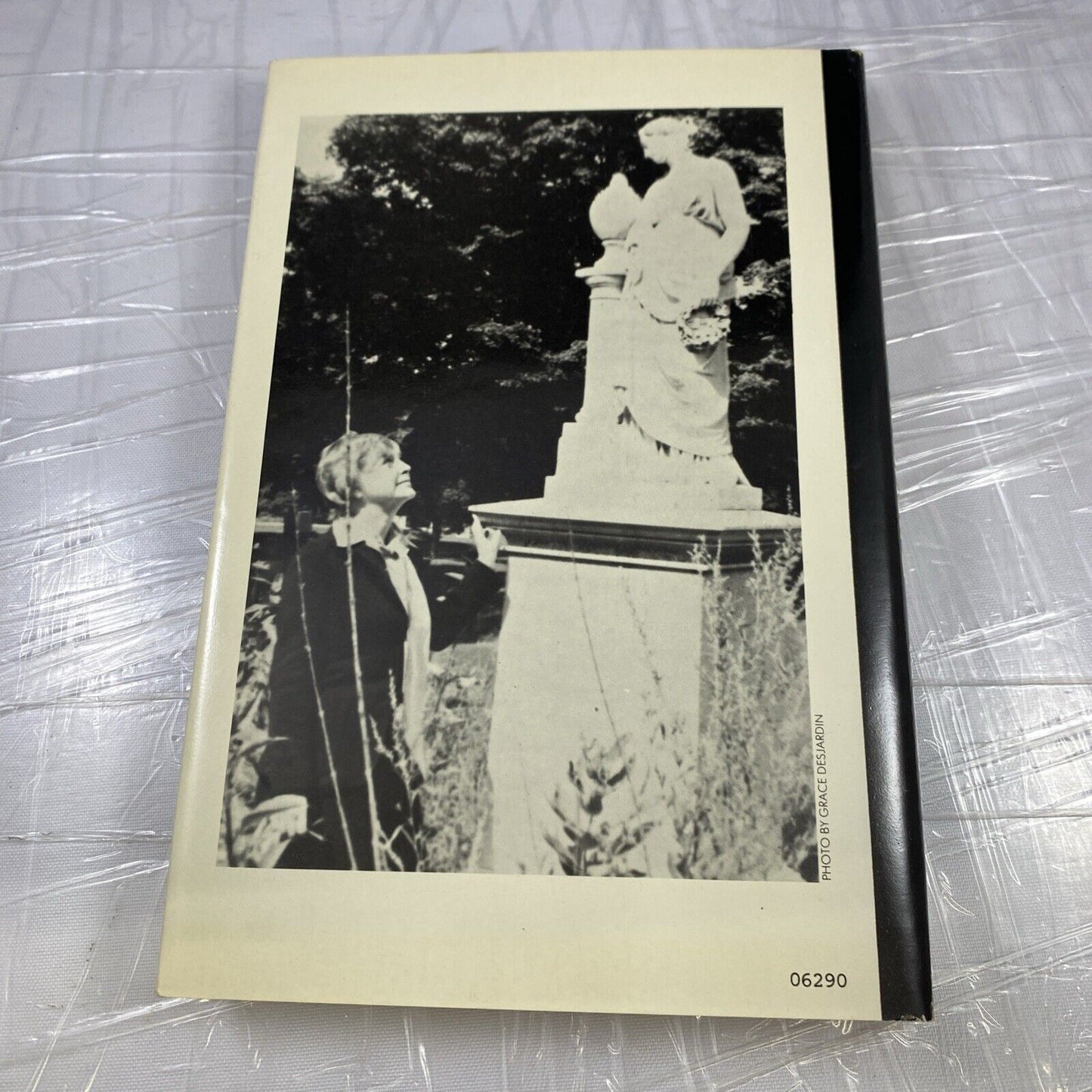 MURDER GOES MUMMING by Alisa Craig, 1981 HCDJ, Doubleday Vintage Book Club Ed