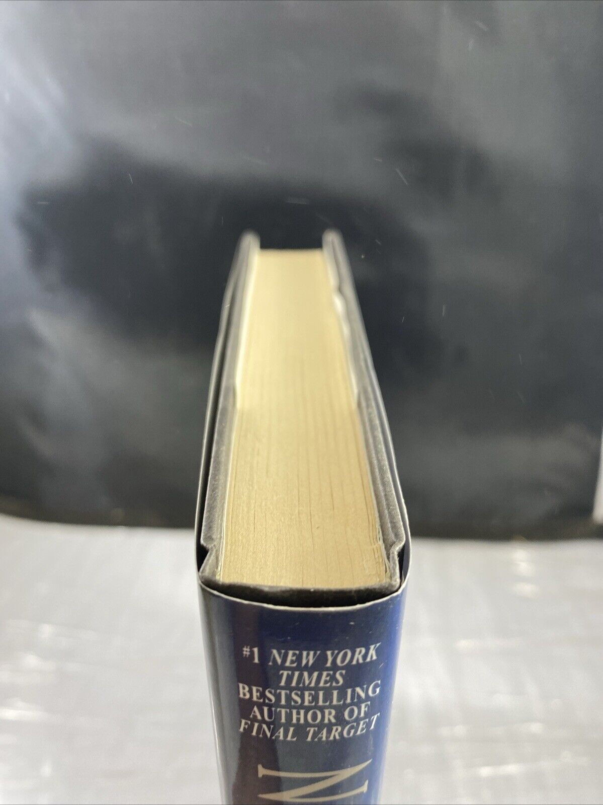 No One to Trust (Eve Duncan) - Hardcover By Johansen, Iris - VERY GOOD unmarked