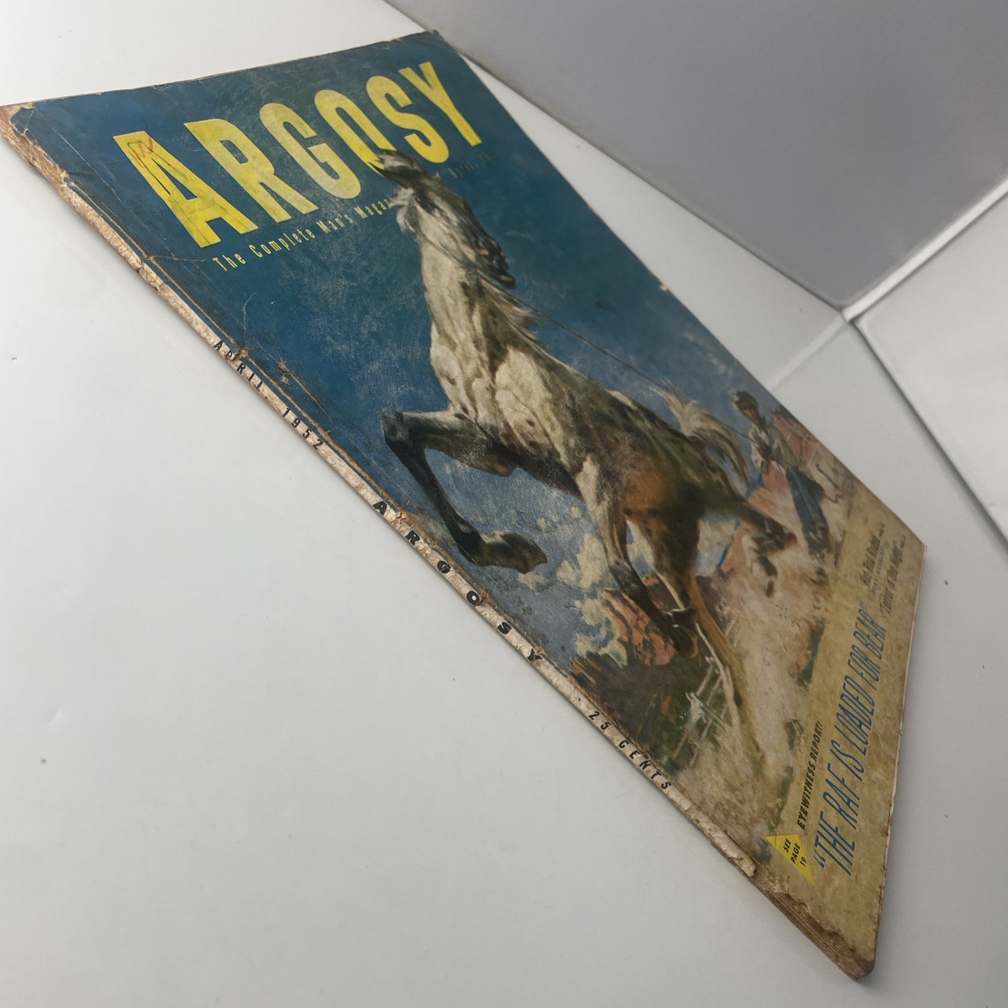 Argosy April 1952 Struggle with a Sting Ray - Mongrel vs Mountain Lion - The RAF