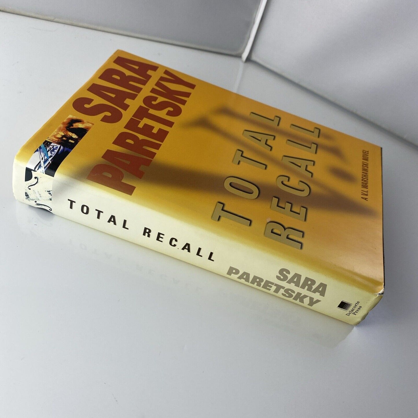 Total Recall by Sara Paretsky (2001, Hardcover) Book Club Edition Very Good Cond