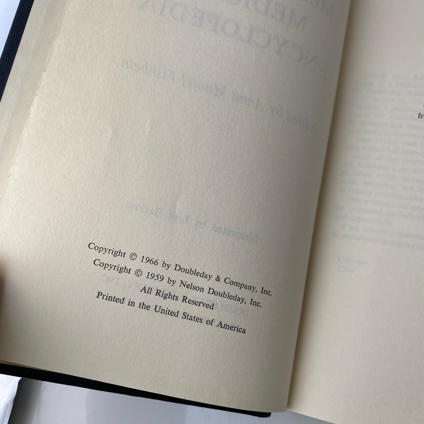 Modern Woman's Medical Encyclopedia Fishbein 1966 Illustrated Doubleday
