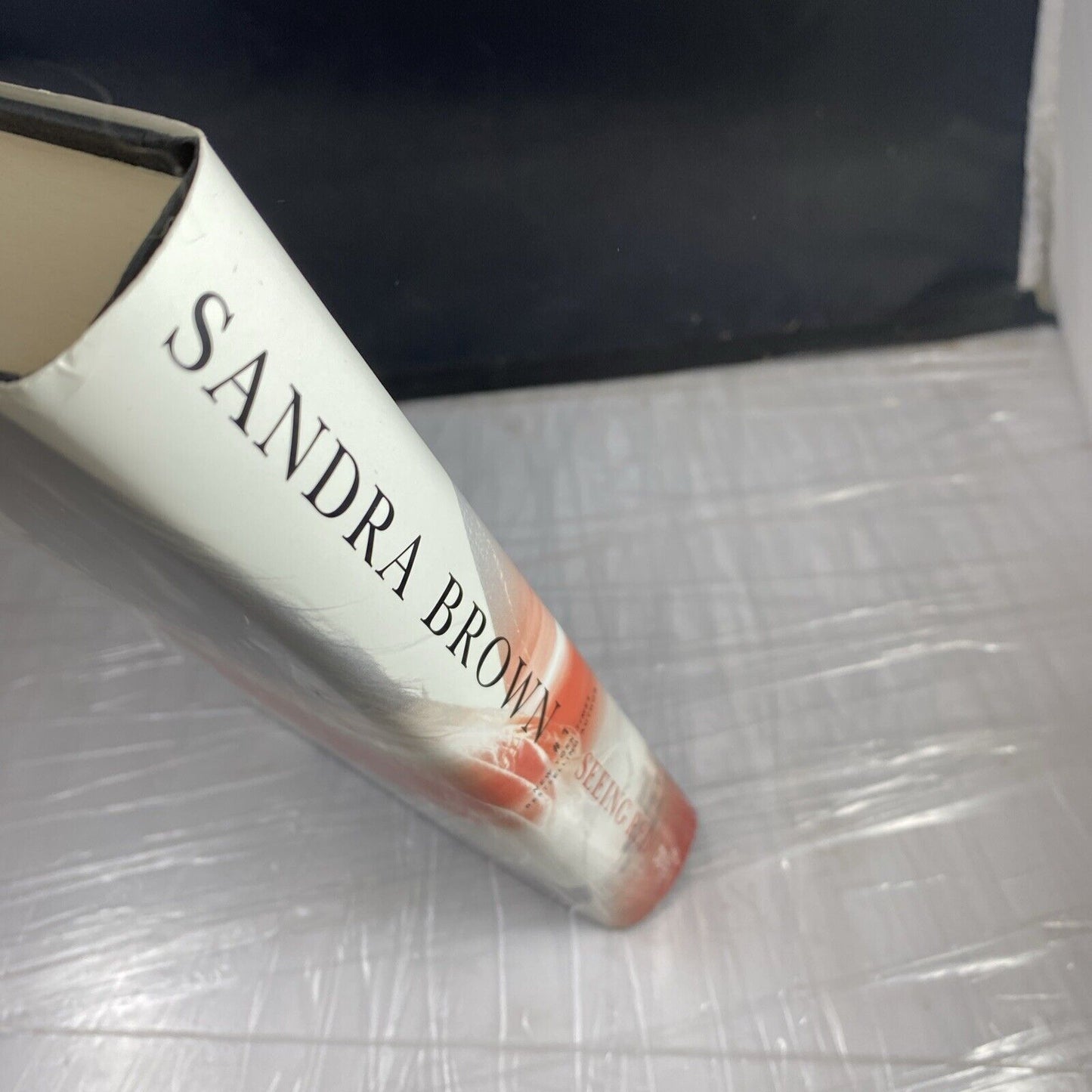 Seeing Red Hardcover Book Sandra Brown 2017 Storyteller Novel BCE