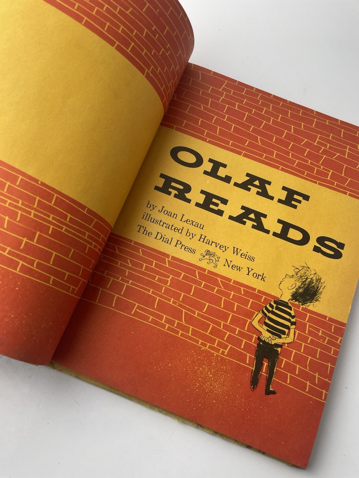 Olaf Reads︱Joan Lexau︱Harvey Weiss︱Hardback︱Vintage︱1961