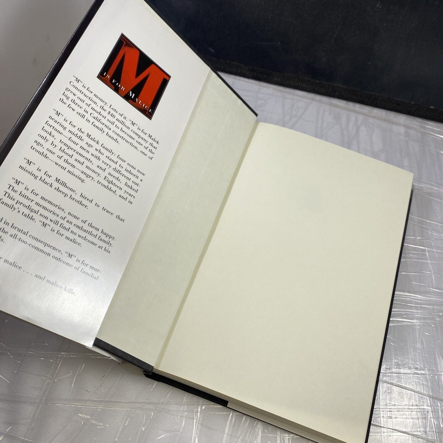 M IS FOR MALICE A KINSEY MILLHONE MYSTERY BY SUE GRAFTON 1996 HENRY HOLT BCE