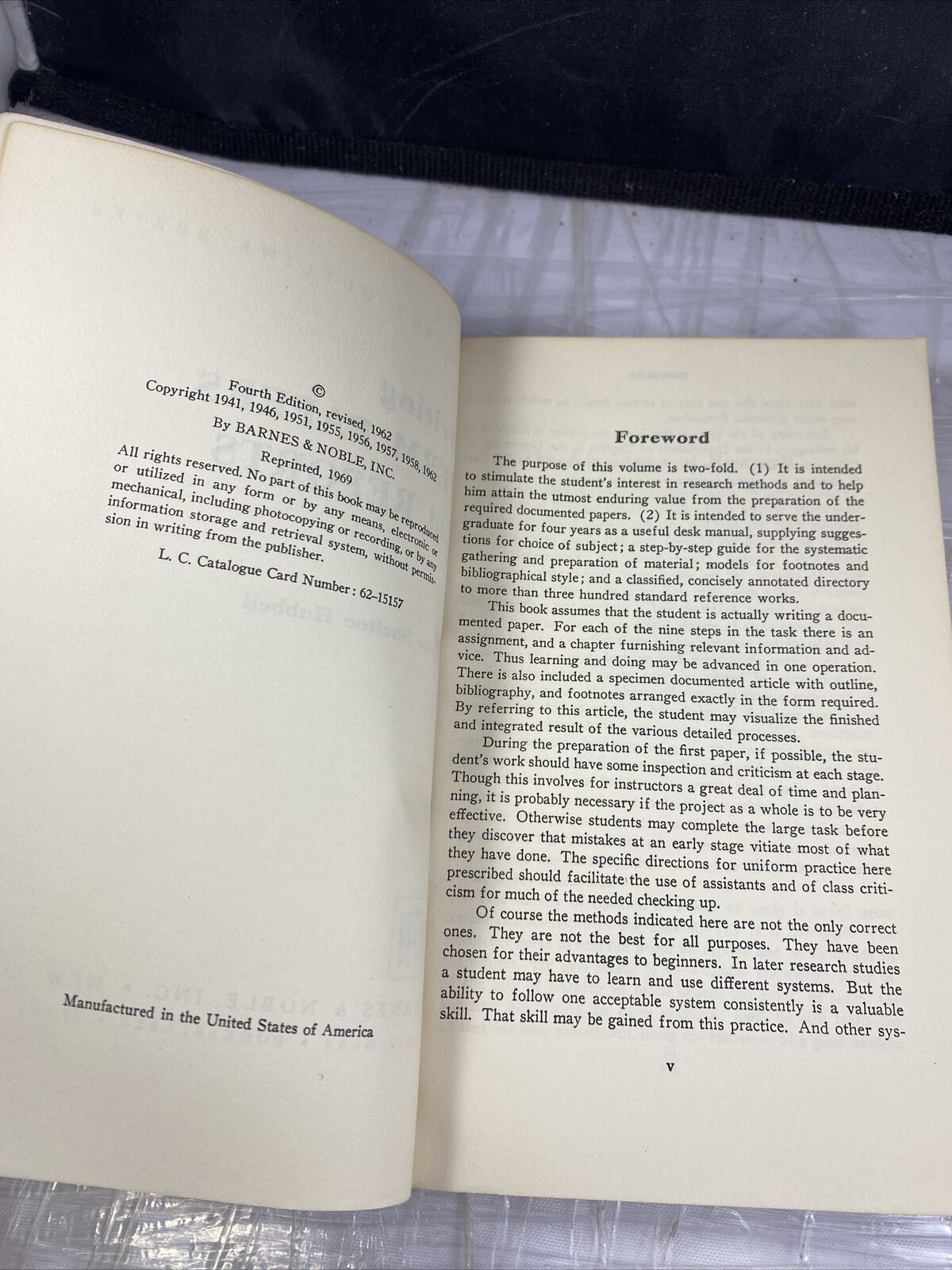 Writing Term Papers and Reports A Desk Manual for the Undergraduate Vintage 60s