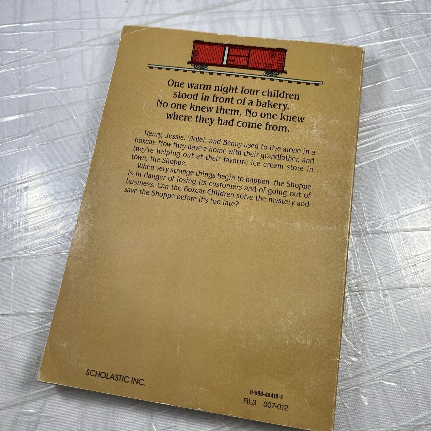 Boxcar Children #46: The Chocolate Sundae Mystery : 1st PRINTING Good