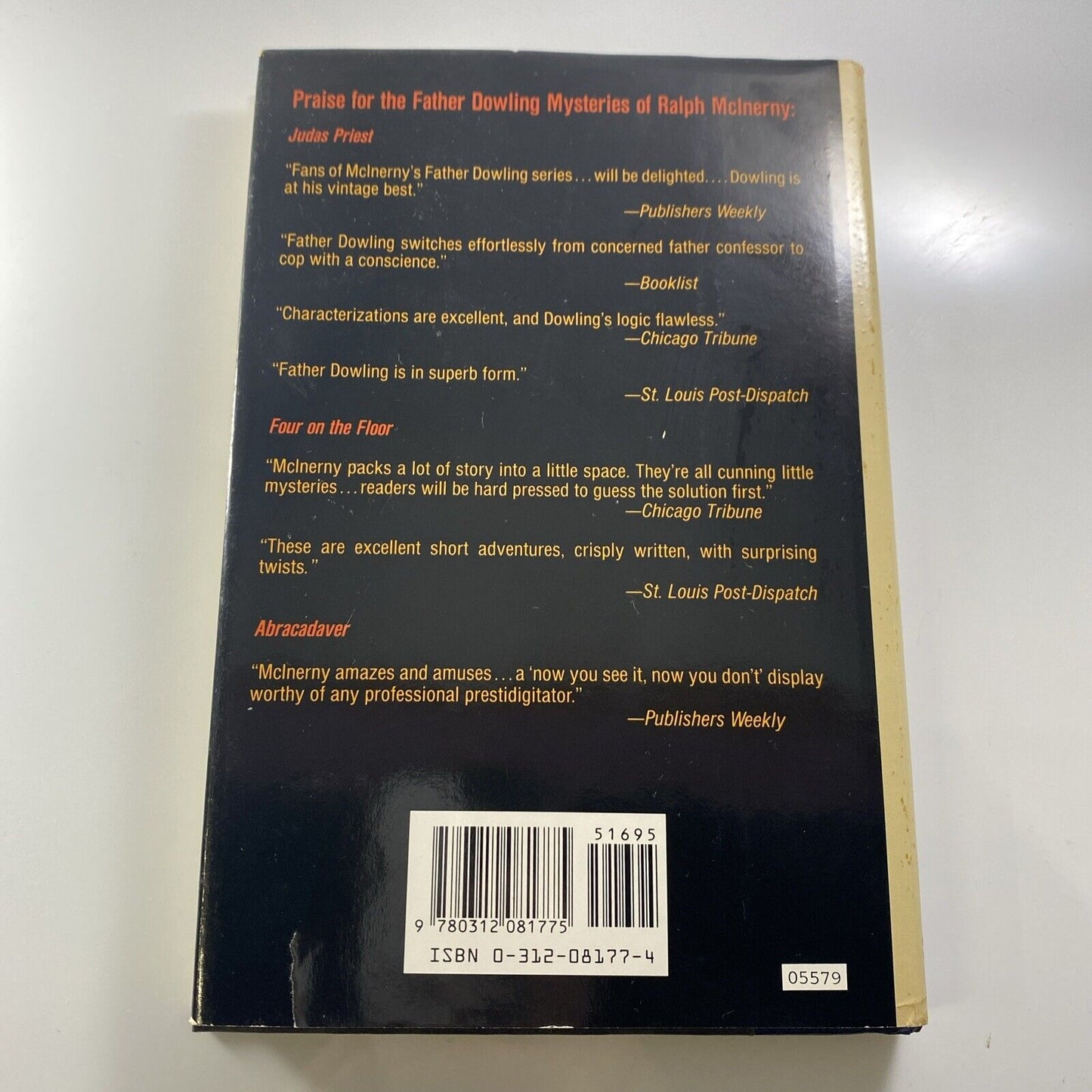 Desert Sinner by Ralph McInerny (1992, Hardcover) Very Good Vintage Book
