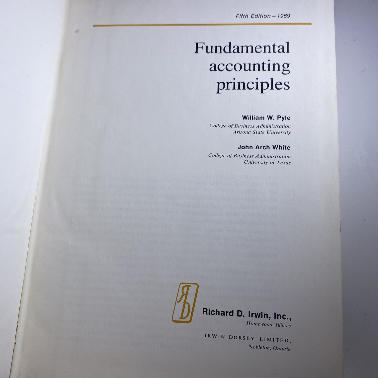 Fundamental Accounting Principles Fifth Edition First Printing Pyle & White