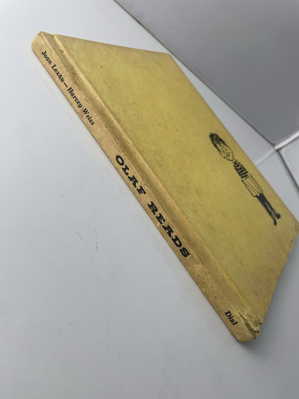 Olaf Reads︱Joan Lexau︱Harvey Weiss︱Hardback︱Vintage︱1961