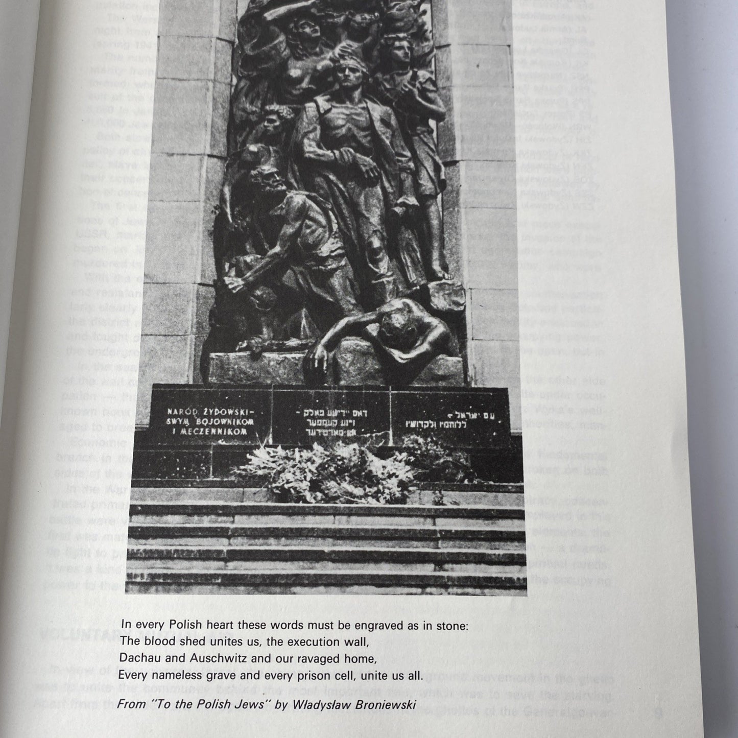 The Warsaw Ghetto/ Das Warschauer Ghetto: Polish Jewish History Illustrated Good