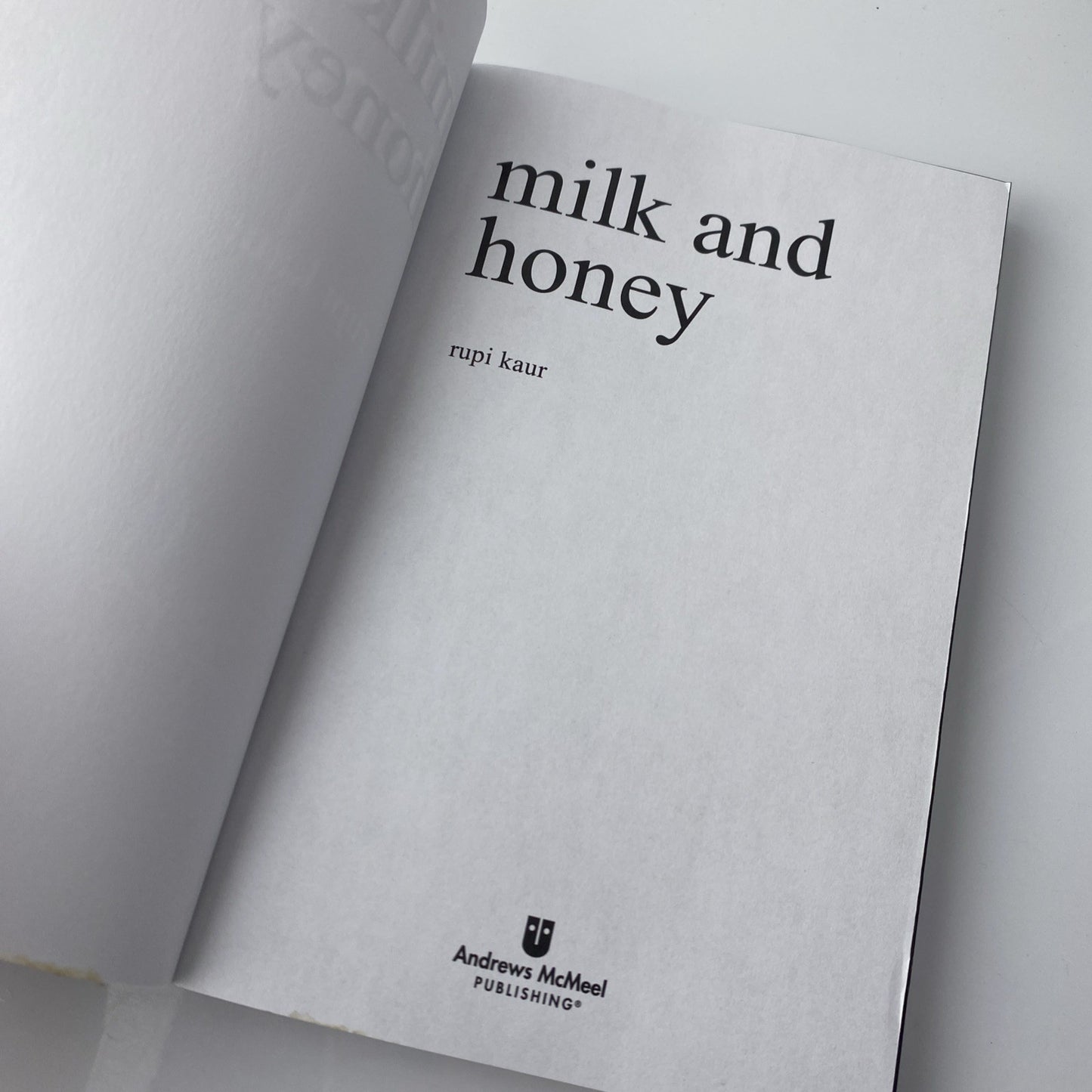 Milk and Honey - Paperback By Kaur, Rupi - GOOD Poetry Healing With Word