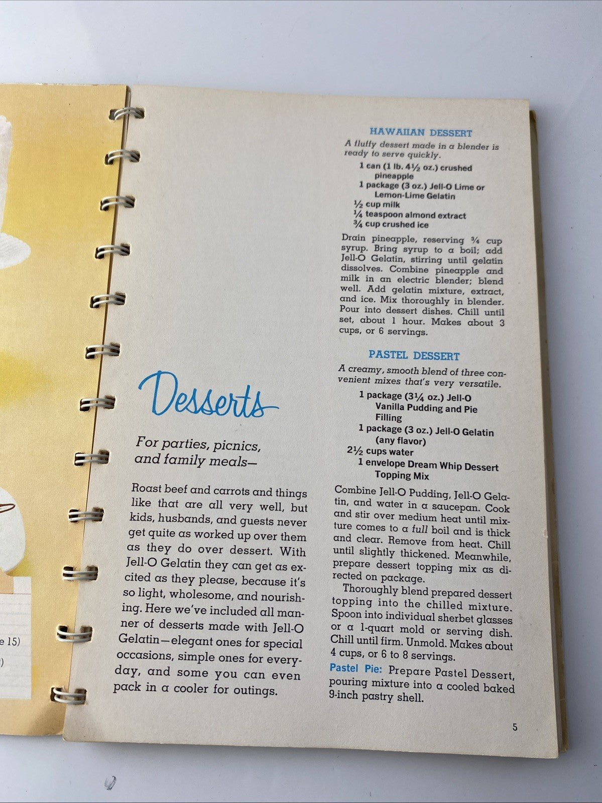 Vintage Jello Cookbook JOYS OF JELL-O 1962 VINTAGE RECIPES BOOK JELL-O GELATIN