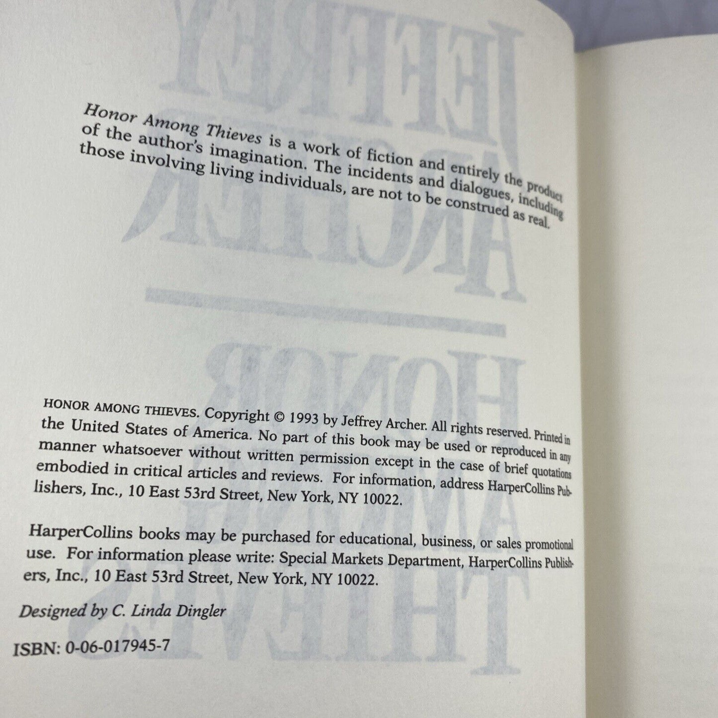 Honour among thieves - Hardcover By ARCHER, Jeffrey - GOOD