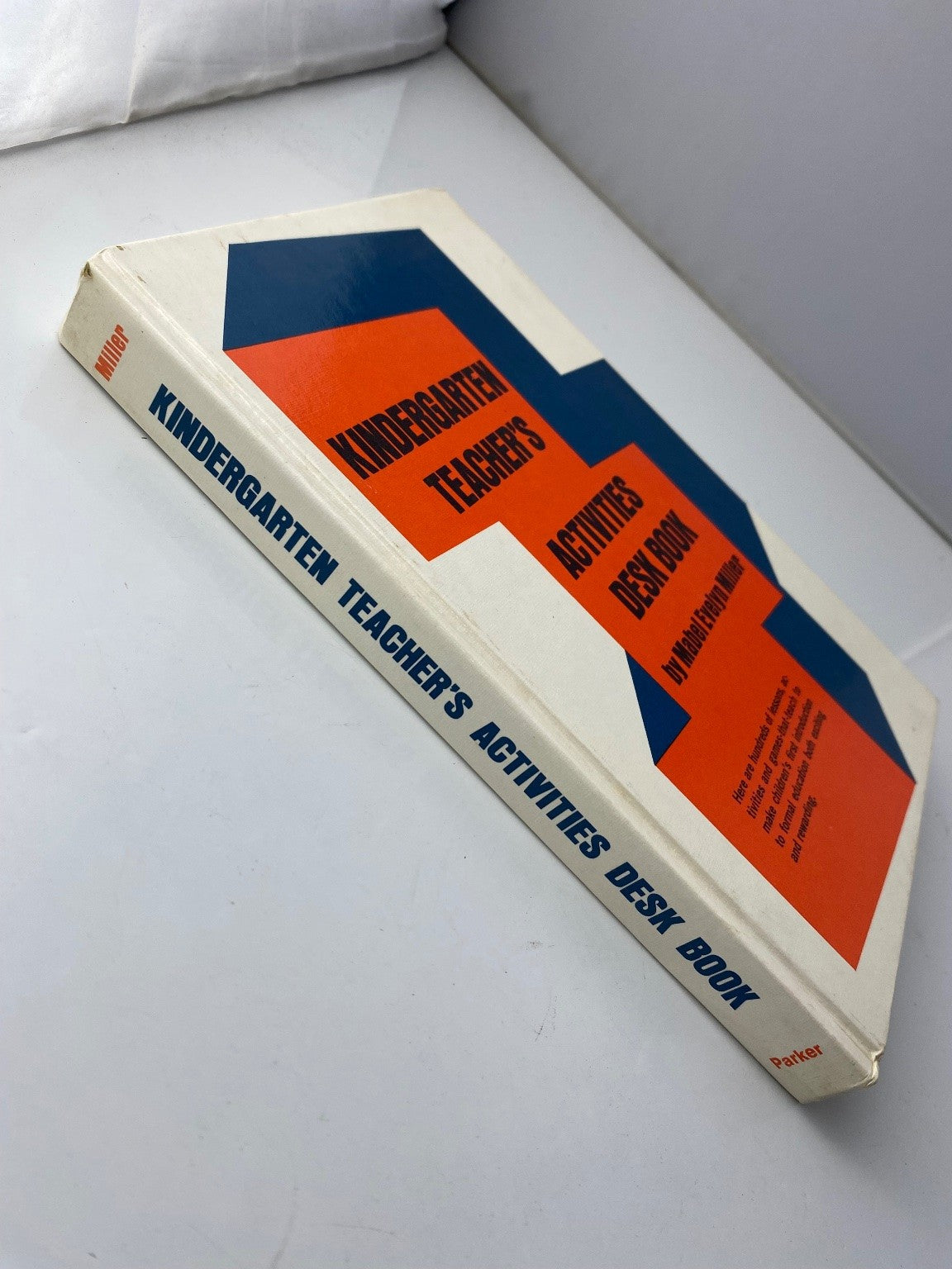 Rare Kindergarten Teacher's Activities Desk Book Mabel Evelyn Miller 1974