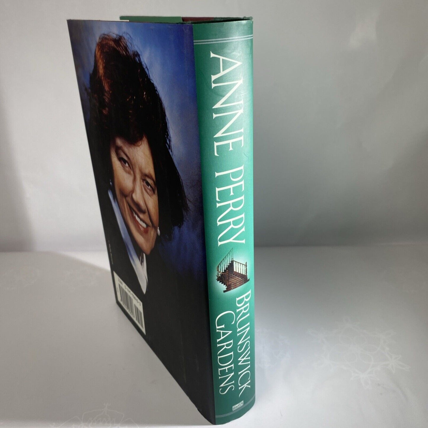 Brunswick Gardens - Perry, Anne - Hardcover Very Good 1st Print Fiction Novel
