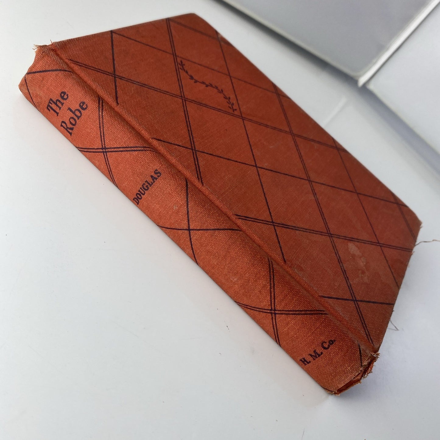 1945 Antique Novel "The Robe" Vintage 40s Novel Red Small Book. Good Lloyd Dougl