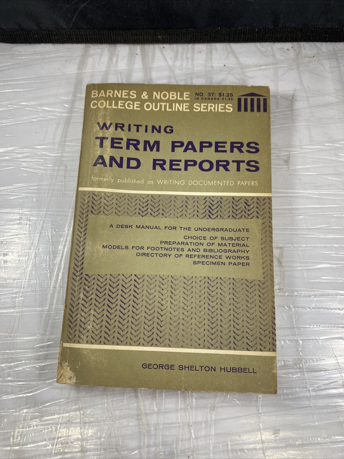 Writing Term Papers and Reports A Desk Manual for the Undergraduate Vintage 60s