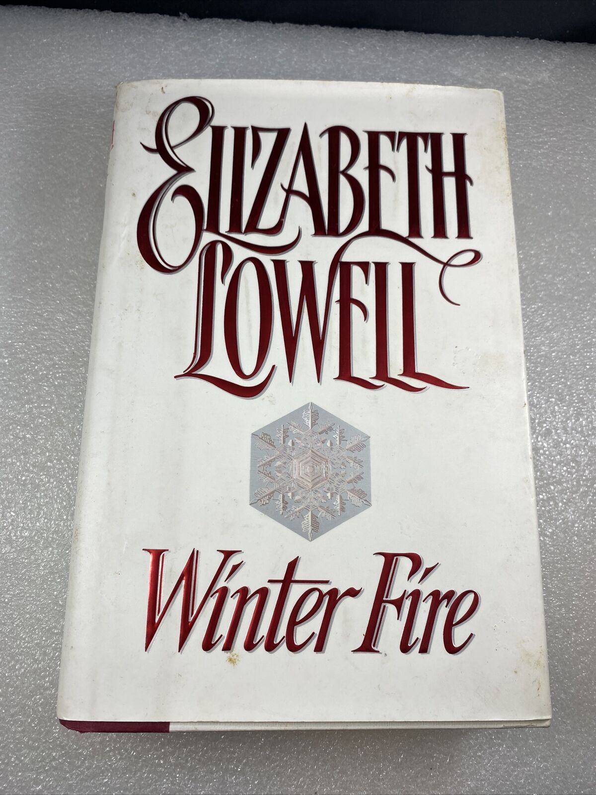ELIZABETH LOWELL'S 'WINTER FIRE Fiction Love Novel FIRST EDITION First Print