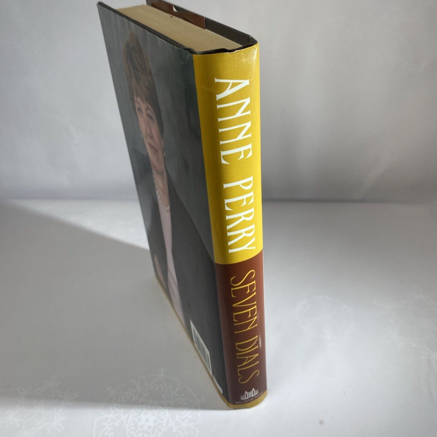 Seven Dials Hardcover Anne Perry Book Club Edition Very Good Condition, Mystery