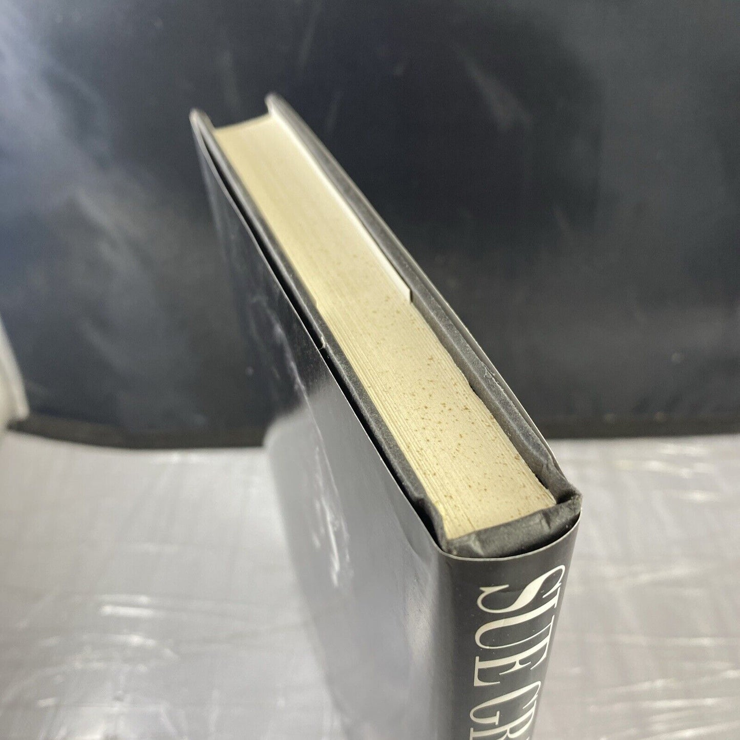 M IS FOR MALICE A KINSEY MILLHONE MYSTERY BY SUE GRAFTON 1996 HENRY HOLT BCE