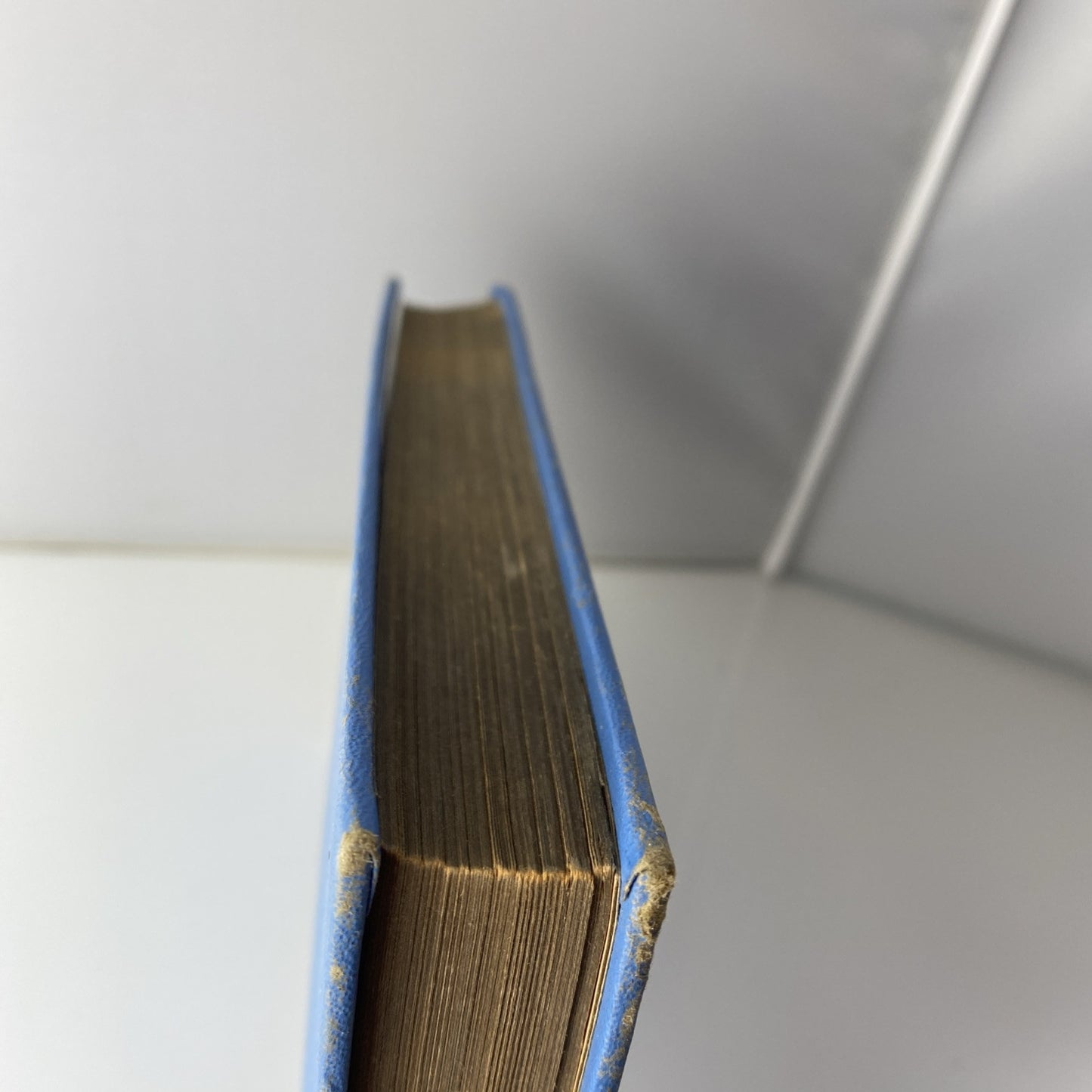 Vintage The Razors Edge Book W Somerset Maugham 1944