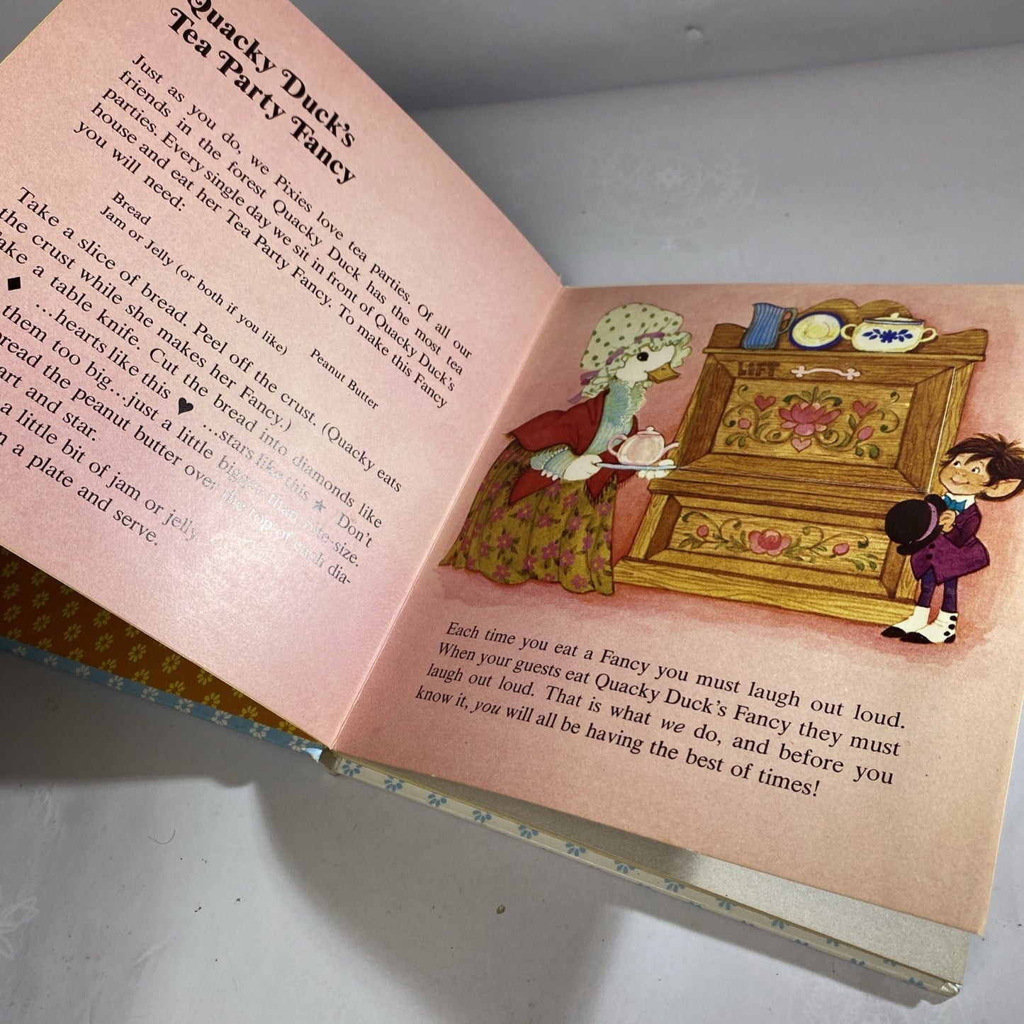VINTAGE HAPPY PIXIES' COOKBOOK HALLMARK PLAY TIME KITCHEN FUN FOR KIDS US19