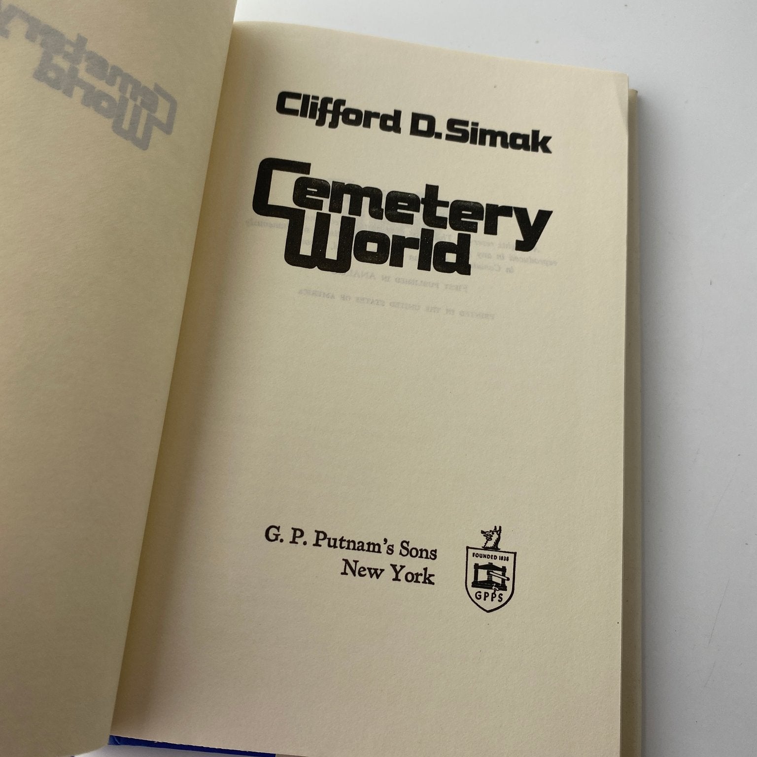 Cemetery World Clifford D. Simak 1973 Book Club Edition Science Fiction Putnam