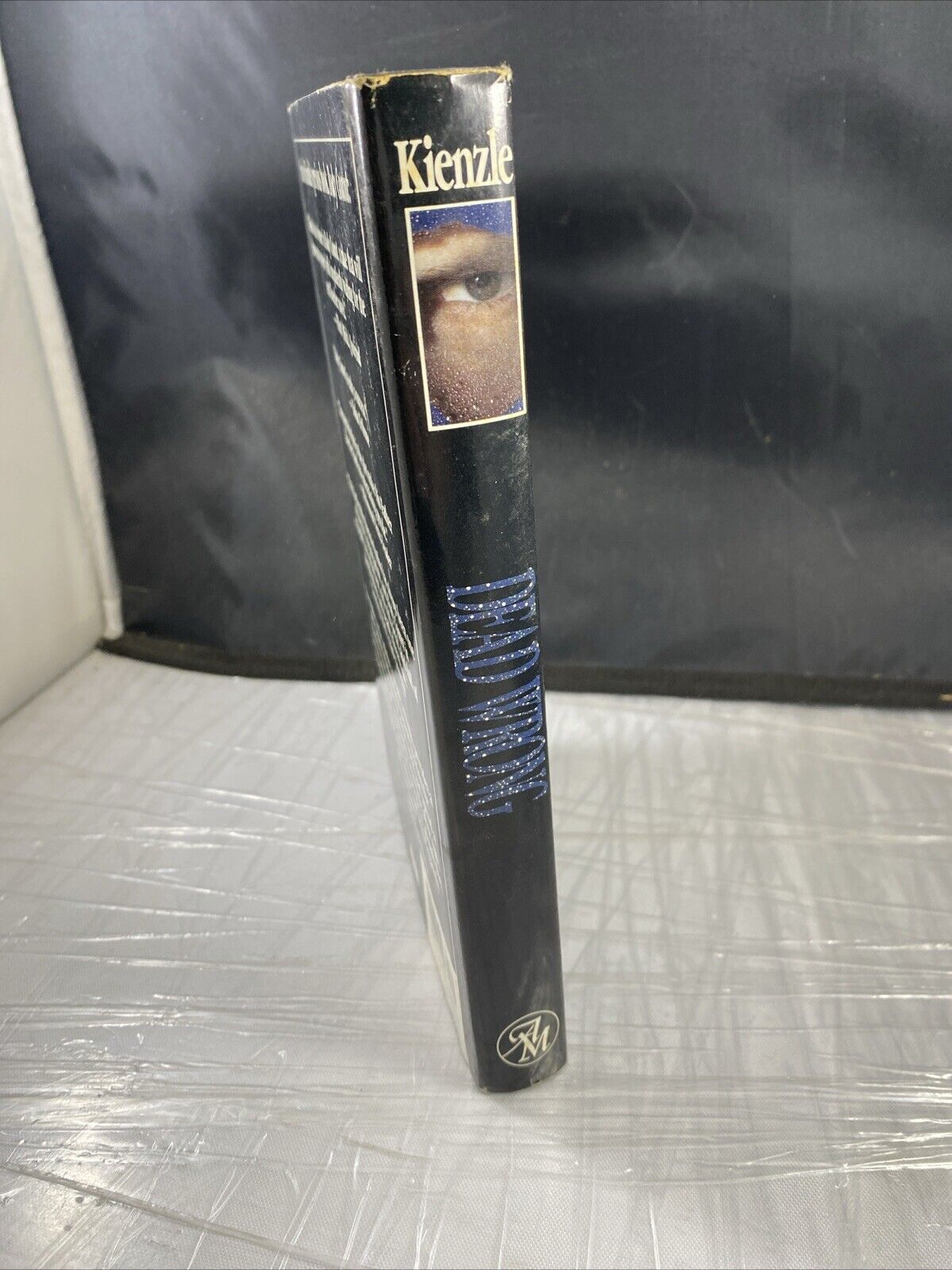 DEAD WRONG BY WILLIAM X. KIENZLE 1993 HARDCOVER GOOD VINTAGE MYSTERY