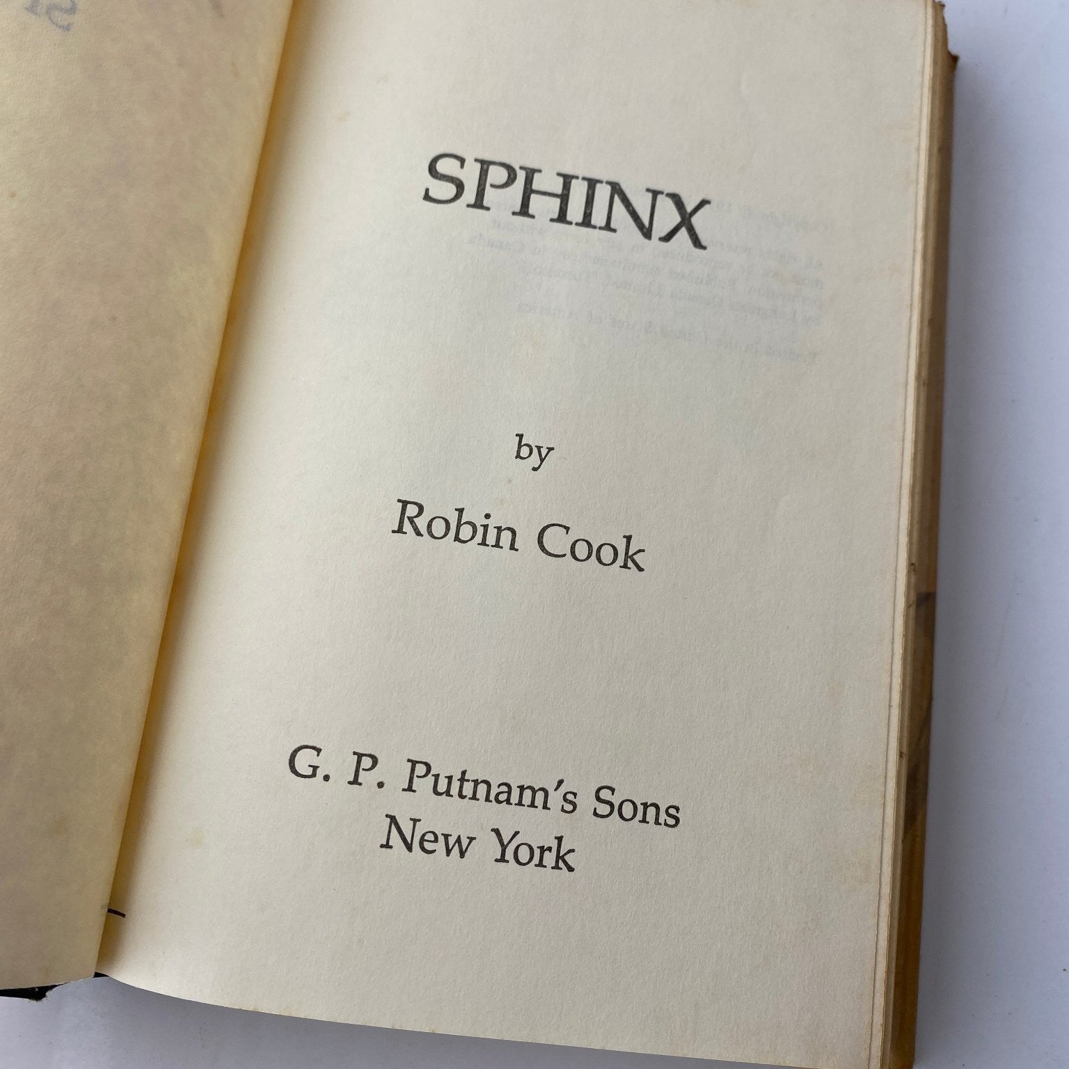 Sphinx Robin Cook 1979 Book Club Edition Thriller G.P. Putnam's Sons