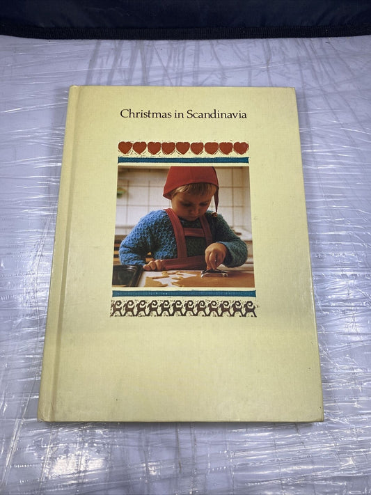 Christmas In Scandinavia From World Book. Vintage 1977. Collectable. Holiday