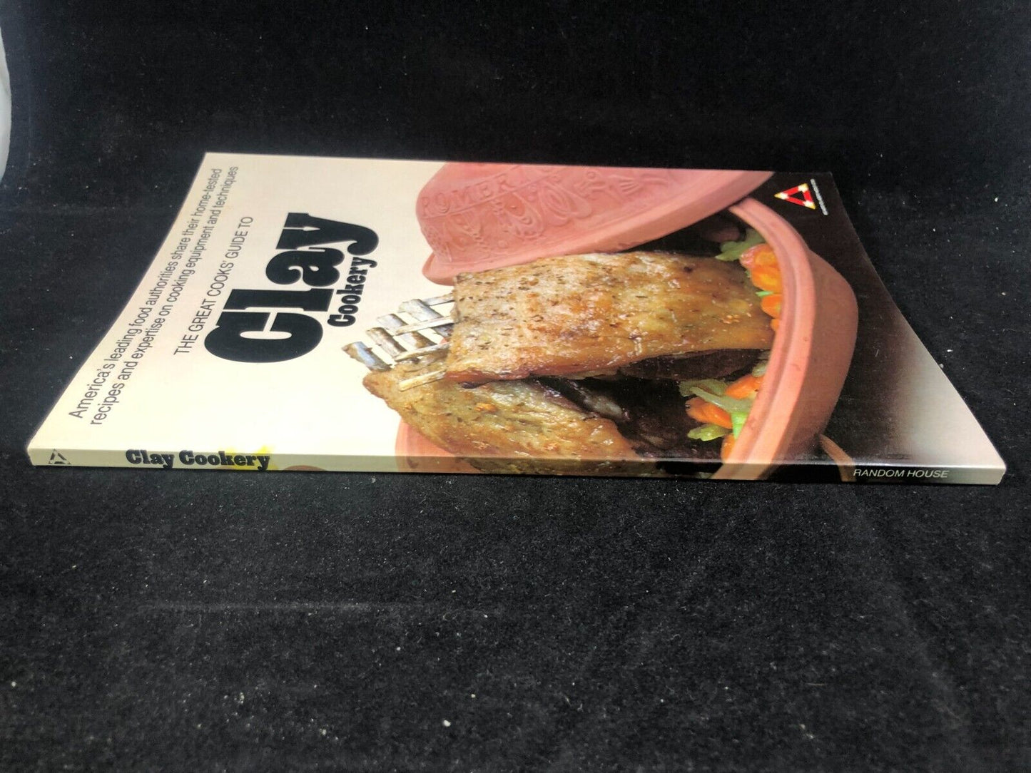 The Great Cooks Guide to Clay Cookery Trade Paperback 1977 Cookbook Recipes