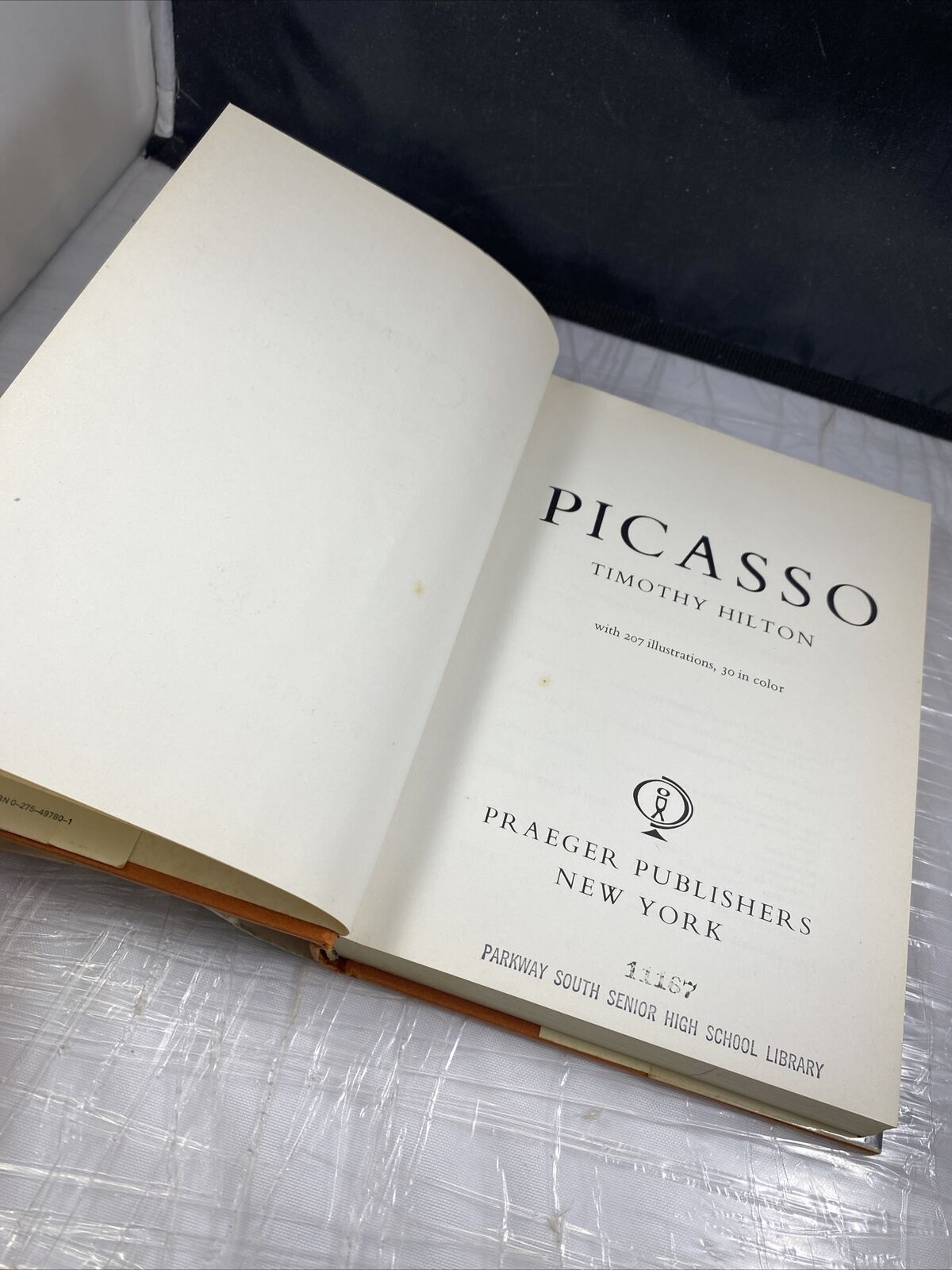 ART , PICASSO by TIMOTHY HILTON hardcover - dust jacket Vintage 70s Ex Library