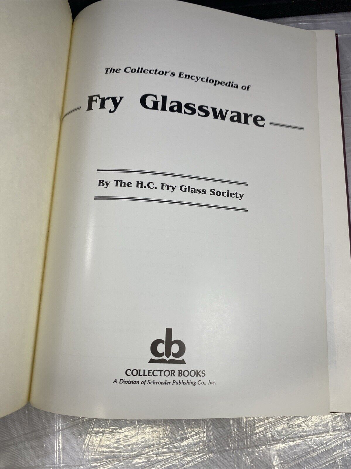 Collector's Encyclopedia of FRY GLASSWARE Book 1990 Illustrations Photographs
