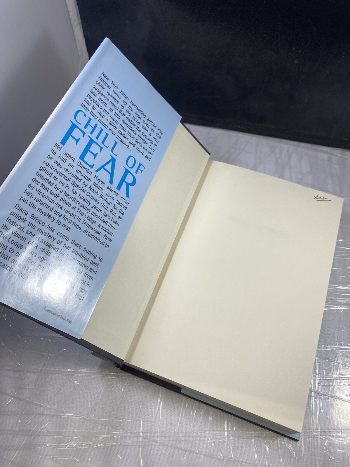 Chill of Fear - Hardcover By Hooper, Kay - VERY GOOD Book Club Ed